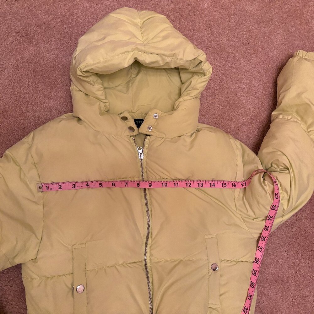 Super Cute! - Light Neon Green Cropped Puffer Jacket Size M